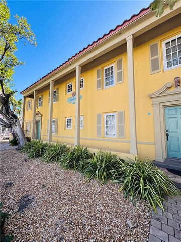 510 76 1, Miami Beach, FL 33141