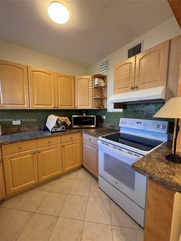 510 76 1, Miami Beach, FL 33141