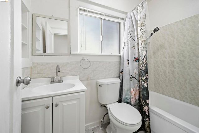 2628 22nd Ave, Oakland, CA 94606