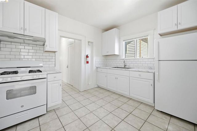 2628 22nd Ave, Oakland, CA 94606