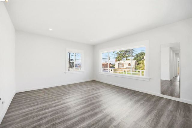 2628 22nd Ave, Oakland, CA 94606