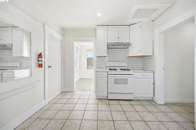 2628 22nd Ave, Oakland, CA 94606