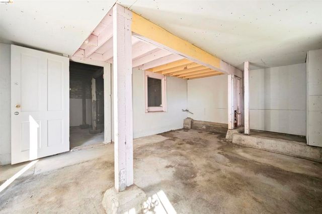 2628 22nd Ave, Oakland, CA 94606