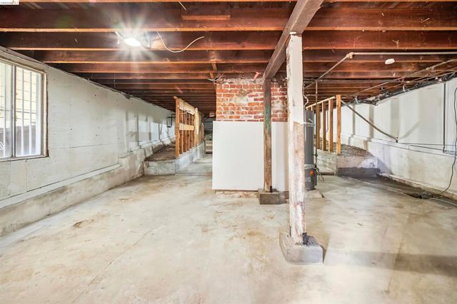 2628 22nd Ave, Oakland, CA 94606