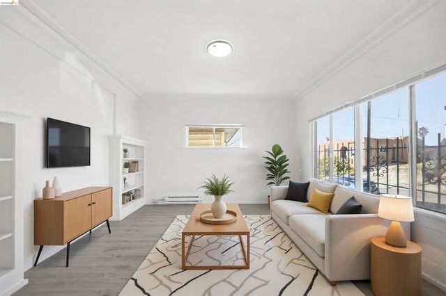 2628 22nd Ave, Oakland, CA 94606