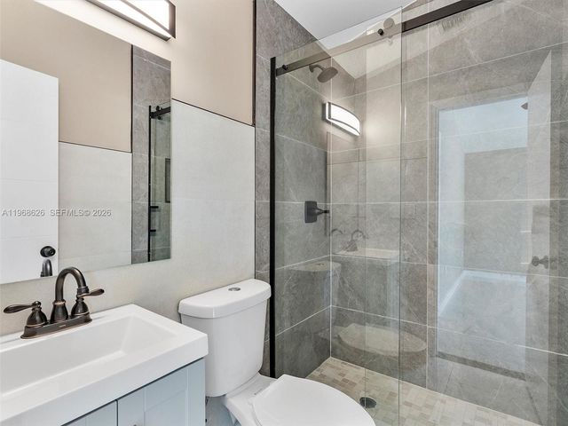 1500 Biarritz Dr 1, Miami Beach, FL 33141