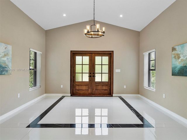 1500 Biarritz Dr 1, Miami Beach, FL 33141