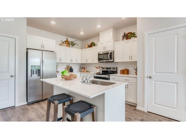 3556 Sw Hartley Ave, Gresham, OR 97080