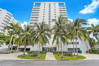7929 West Dr 1001, North Bay Village, FL 33141