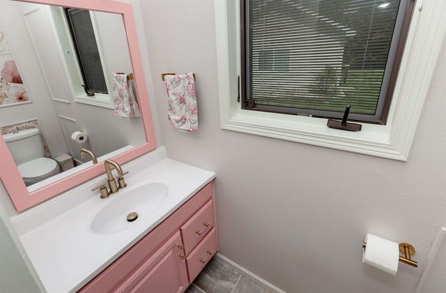 1957 W Jackson Street, Knoxville, IA 50138