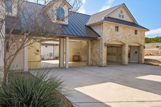 331 Wild Turkey Blvd, Boerne, TX 78006