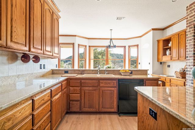 331 Wild Turkey Blvd, Boerne, TX 78006