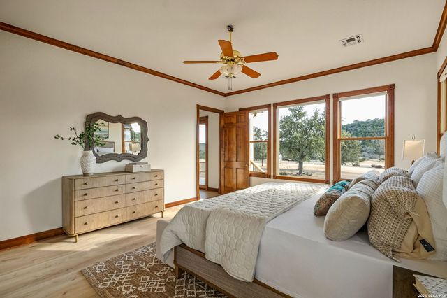 331 Wild Turkey Blvd, Boerne, TX 78006