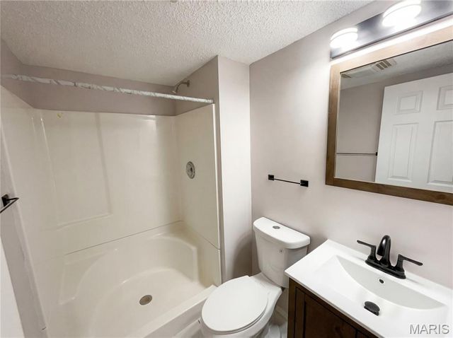 3 Royallbend Court, O'fallon, MO 63368