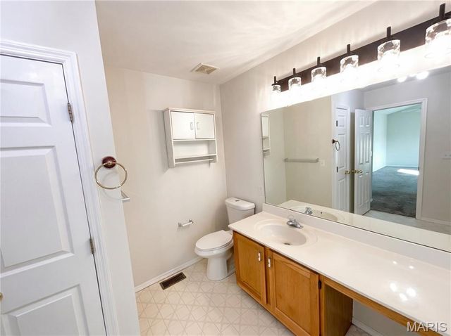 3 Royallbend Court, O'fallon, MO 63368