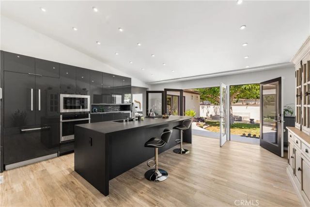 5910 Alonzo, Encino, CA 91316