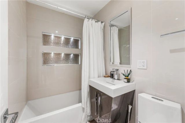 5910 Alonzo, Encino, CA 91316