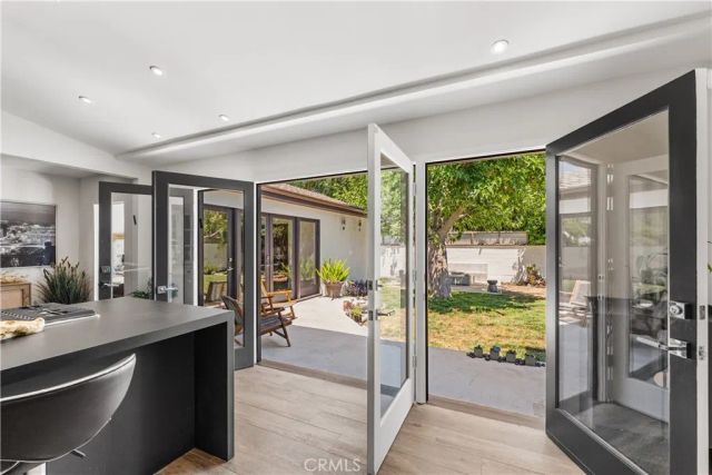 5910 Alonzo, Encino, CA 91316