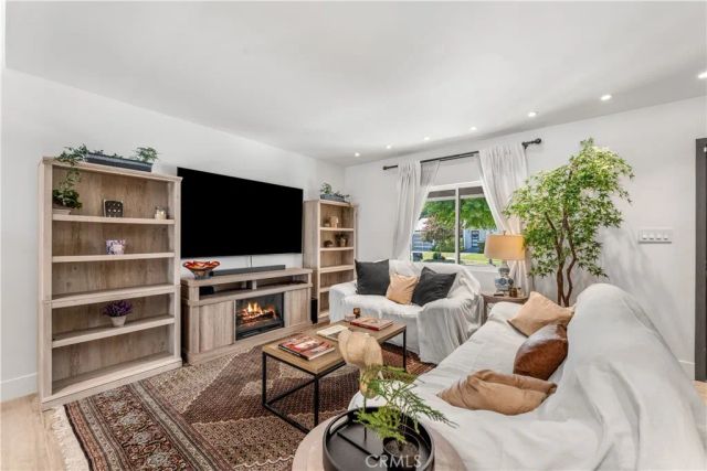 5910 Alonzo, Encino, CA 91316