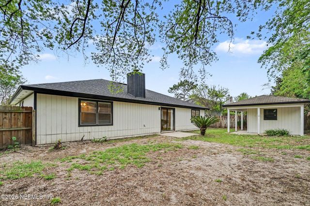 8459 PIKES PEAK Drive N, Jacksonville, FL 32244