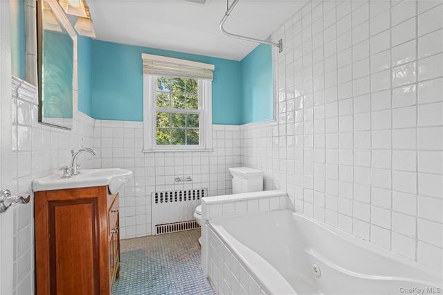 29 Coralyn Avenue, White Plains, NY 10605