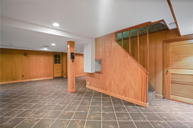 29 Coralyn Avenue, White Plains, NY 10605