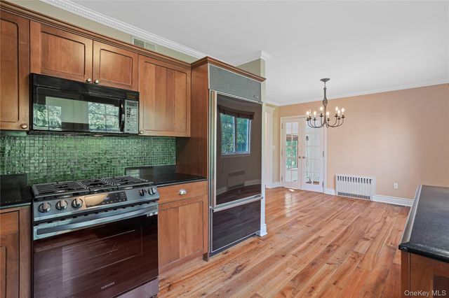 29 Coralyn Avenue, White Plains, NY 10605