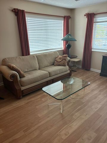 659 W Oakland Park Boulevard 204, Oakland Park, FL 33311