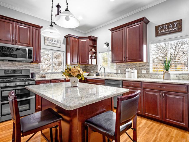 506 W Oneida Street, Joliet, IL 60435