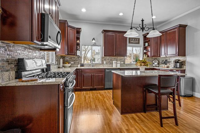 506 W Oneida Street, Joliet, IL 60435