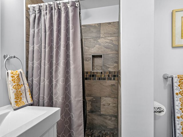 506 W Oneida Street, Joliet, IL 60435