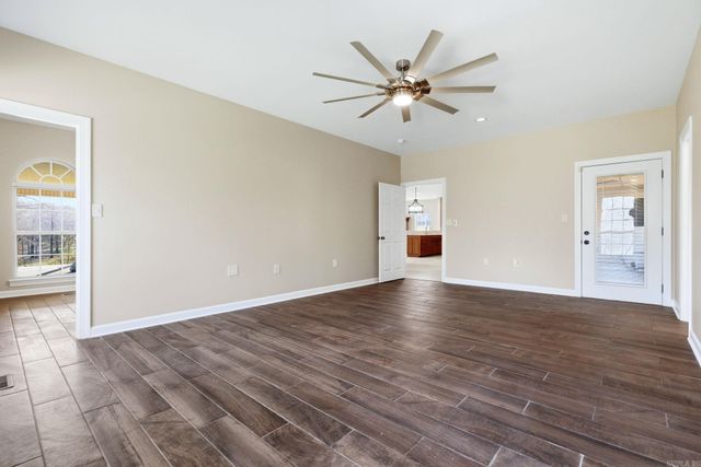 1219 WAR EAGLE, Alexander, AR 72002