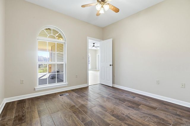 1219 WAR EAGLE, Alexander, AR 72002