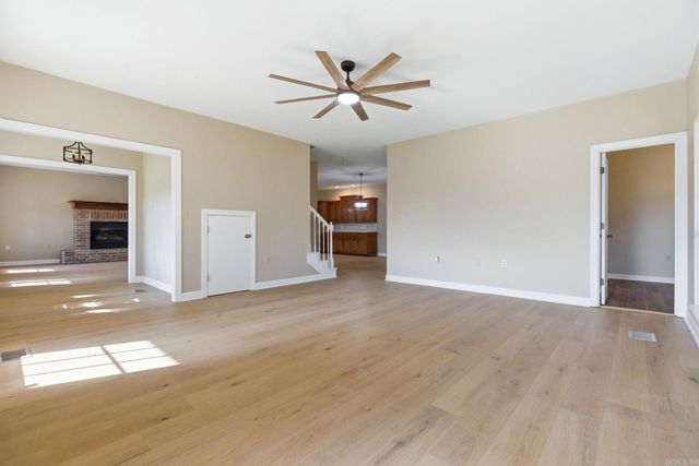 1219 WAR EAGLE, Alexander, AR 72002