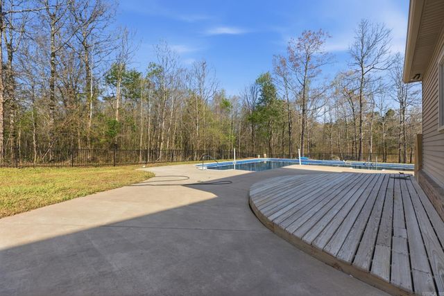 1219 WAR EAGLE, Alexander, AR 72002