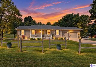 900 Hickory Drive, Vine Grove, KY 40175