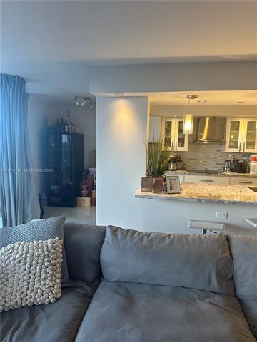 1000 Quayside Ter 905, Miami, FL 33138