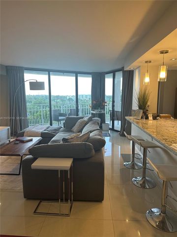 1000 Quayside Ter 905, Miami, FL 33138