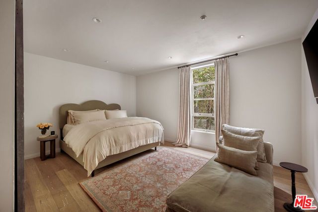 870 Haverford Avenue 303, Pacific Palisades (los Angeles), CA 90272