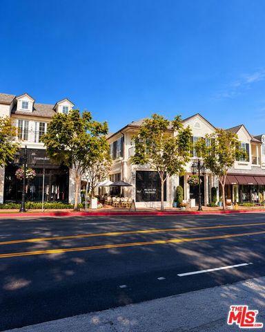 870 Haverford Avenue 303, Pacific Palisades (los Angeles), CA 90272