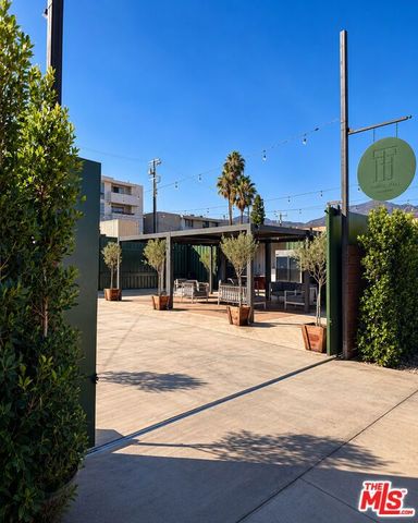870 Haverford Avenue 303, Pacific Palisades (los Angeles), CA 90272