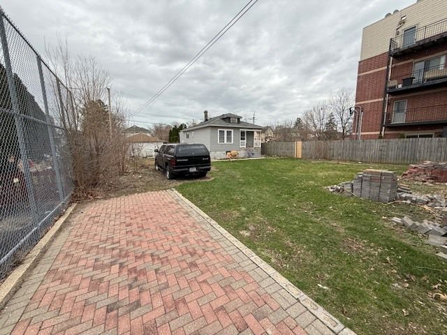 2355 N Newland Avenue, Chicago, IL 60707