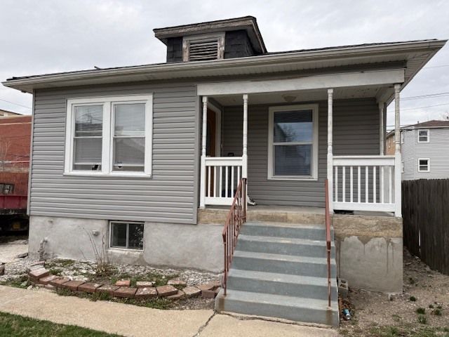 2355 N Newland Avenue, Chicago, IL 60707