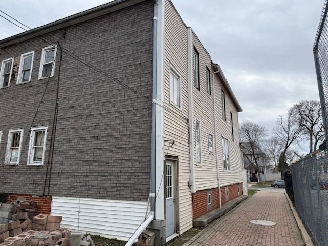 2355 N Newland Avenue, Chicago, IL 60707