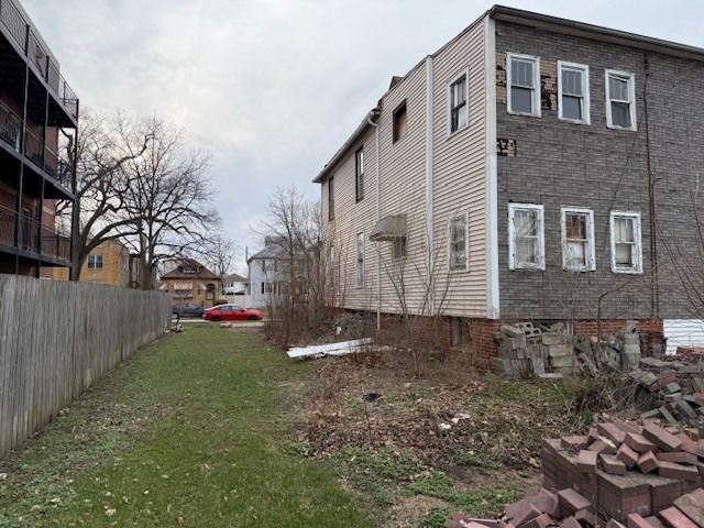 2355 N Newland Avenue, Chicago, IL 60707