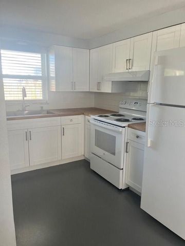 4754 17TH STREET, Zephyrhills, FL 33542