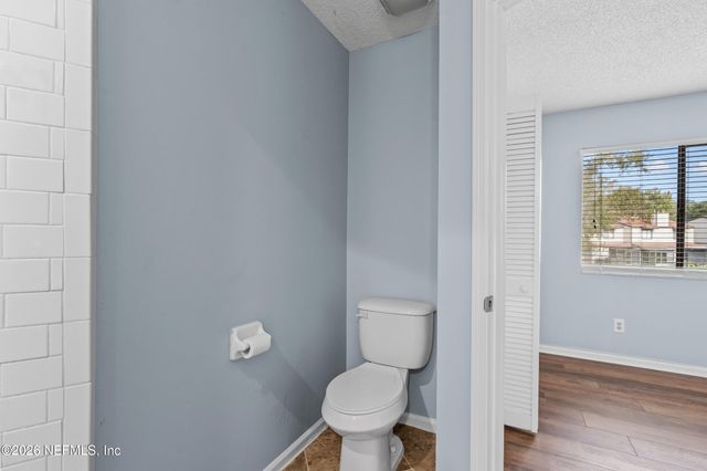 8300 PLAZA GATE Lane 1163, Jacksonville, FL 32217