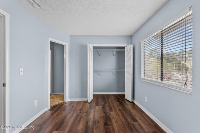 8300 PLAZA GATE Lane 1163, Jacksonville, FL 32217