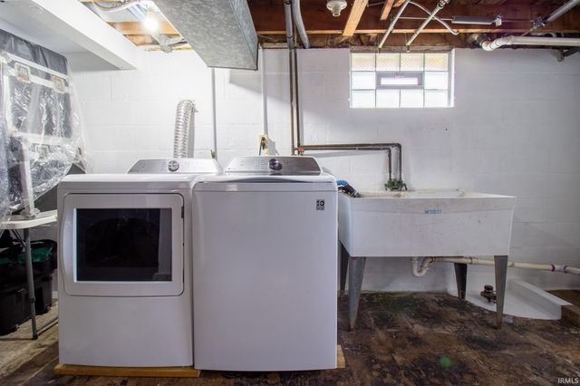 214 N Dwiggins Street, Griffith, IN 46319