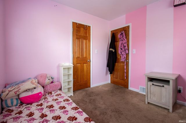 214 N Dwiggins Street, Griffith, IN 46319